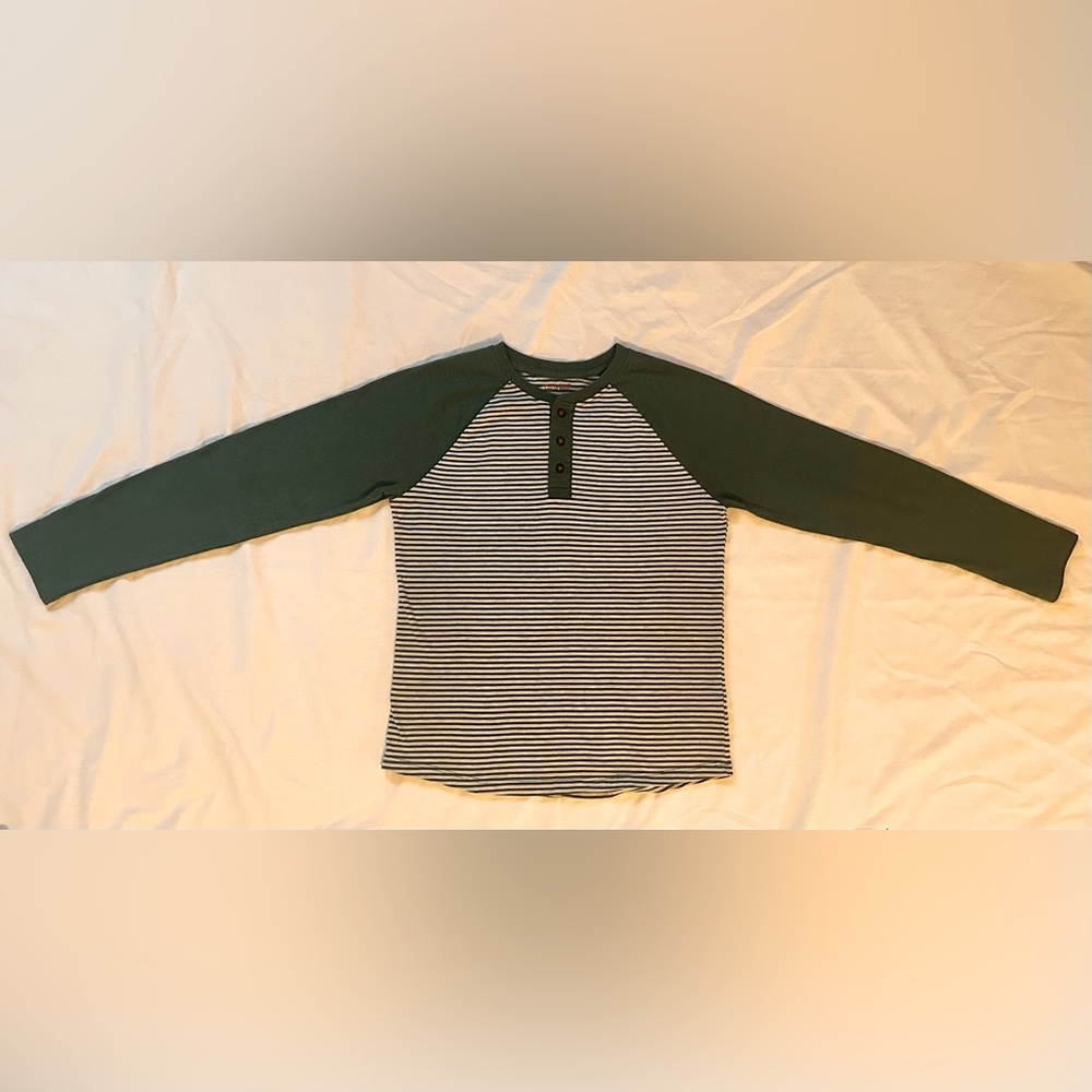 ⭐️⭐️⭐️Boys Large Long Sleeve Striped Shirt